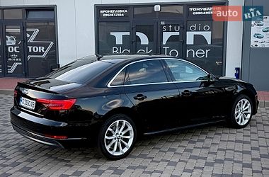 Седан Audi A4 2016 в Мукачево