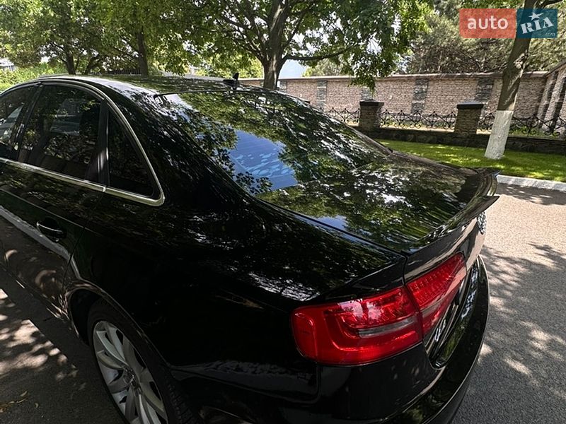 Седан Audi A4 2012 в Дніпрі