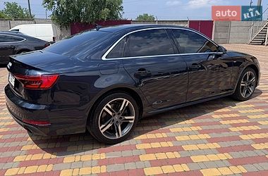 Седан Audi A4 2016 в Василькове