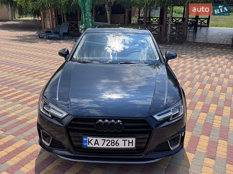 Седан Audi A4 2016 в Василькове