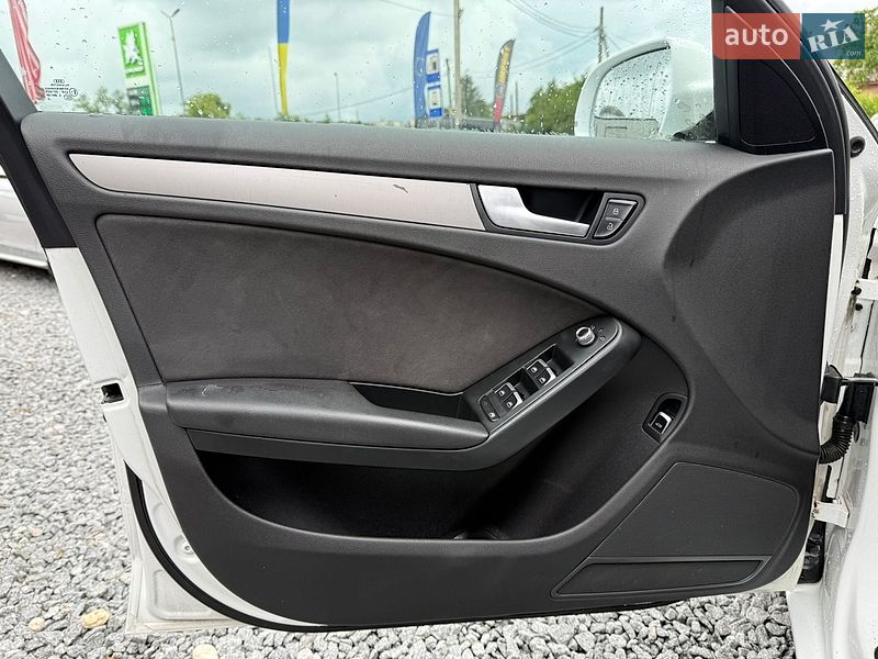 Седан Audi A4 2013 в Стрые