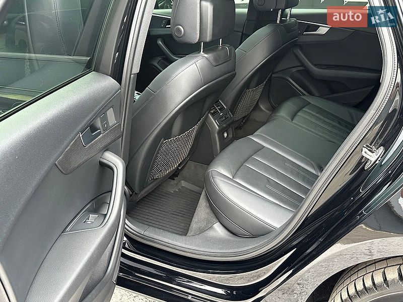 Седан Audi A4 2016 в Киеве