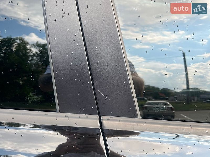 Седан Audi A4 2014 в Харкові
