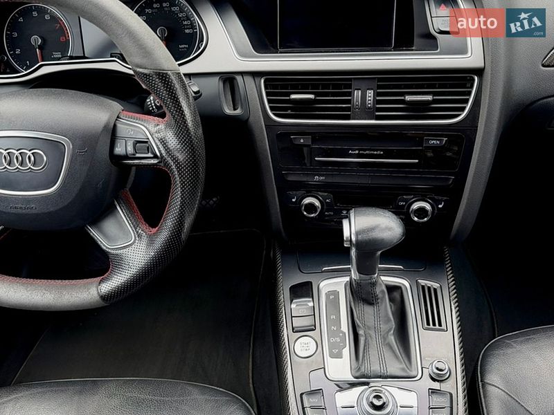 Седан Audi A4 2012 в Ровно