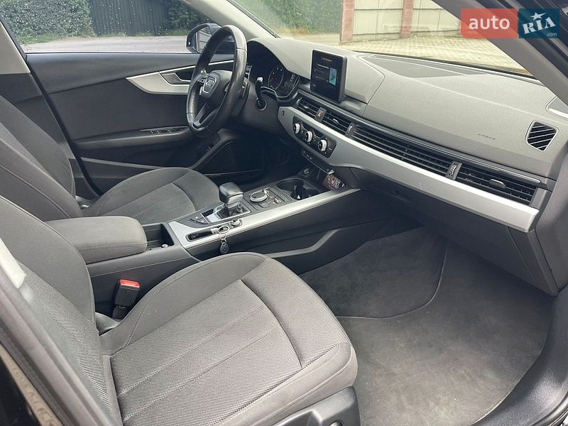 Универсал Audi A4 2016 в Хусте