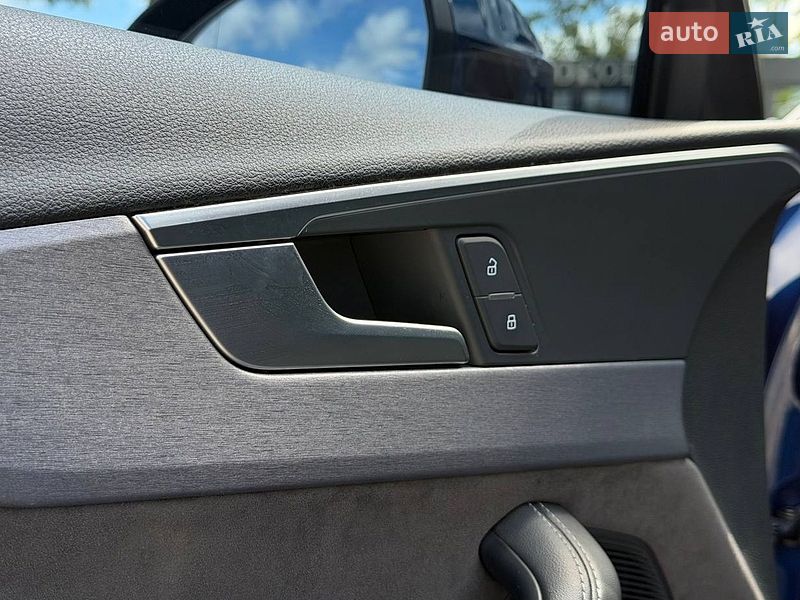 Седан Audi A4 2016 в Києві