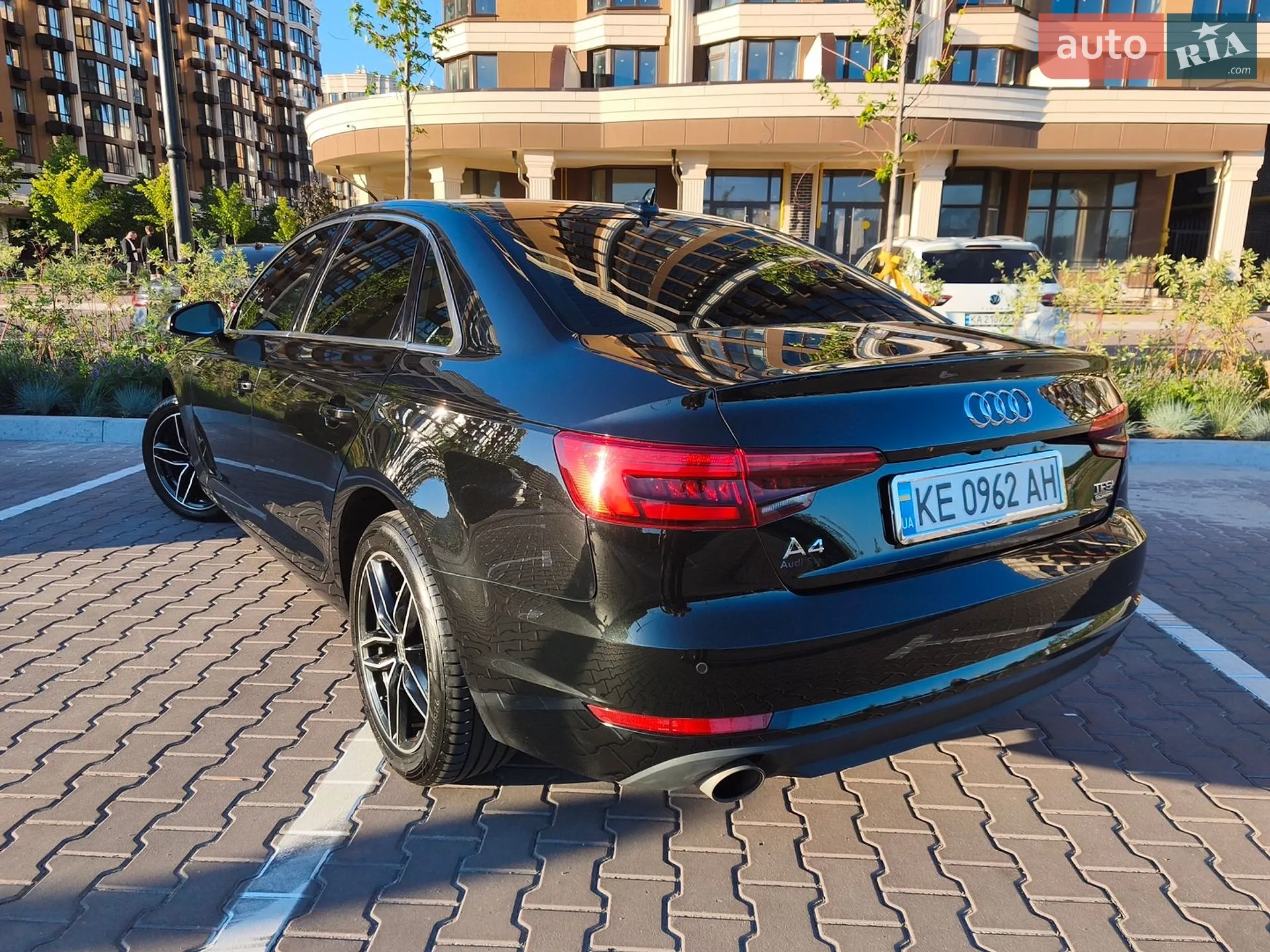2017 Audi A4 - мініатюра 9