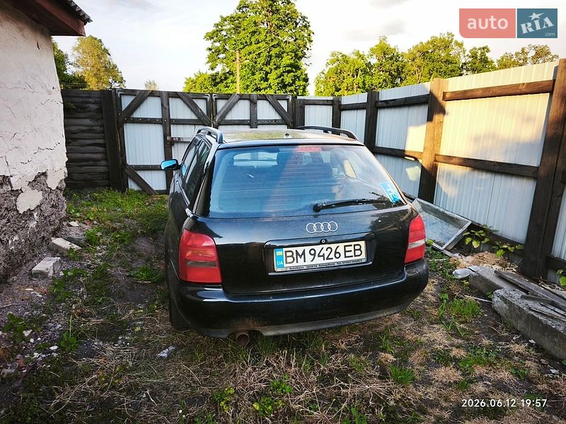 Універсал Audi A4 1997 в Свессе