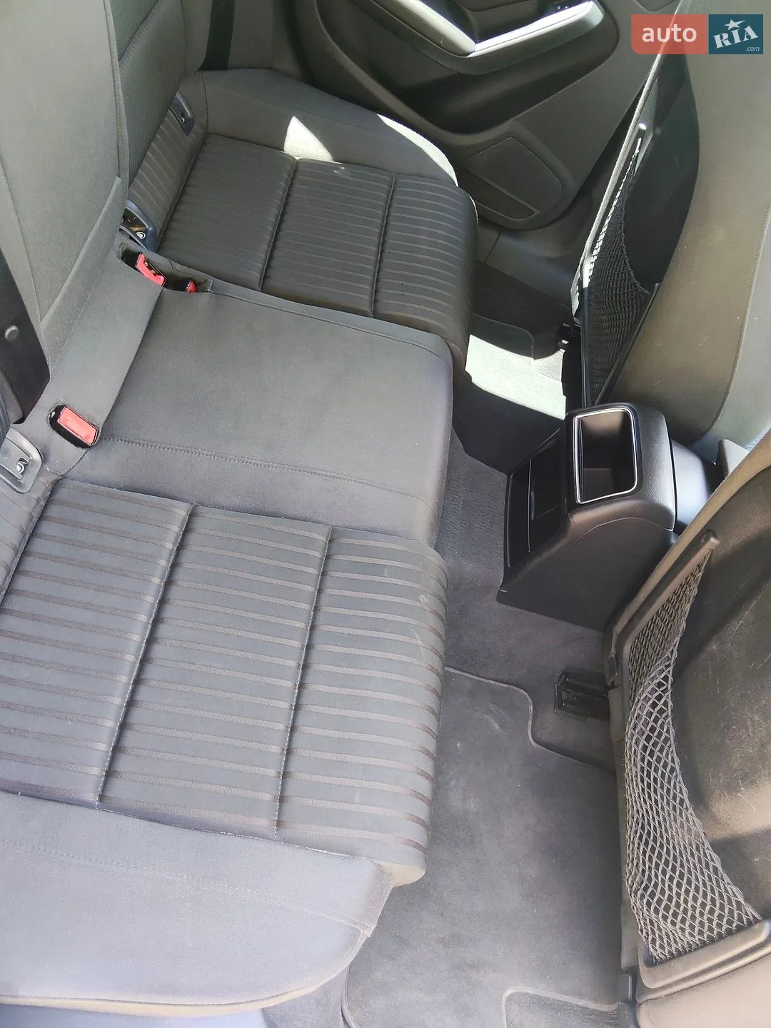 2010 Audi A4 - мініатюра 9