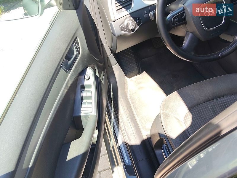 Універсал Audi A4 2010 в Львові