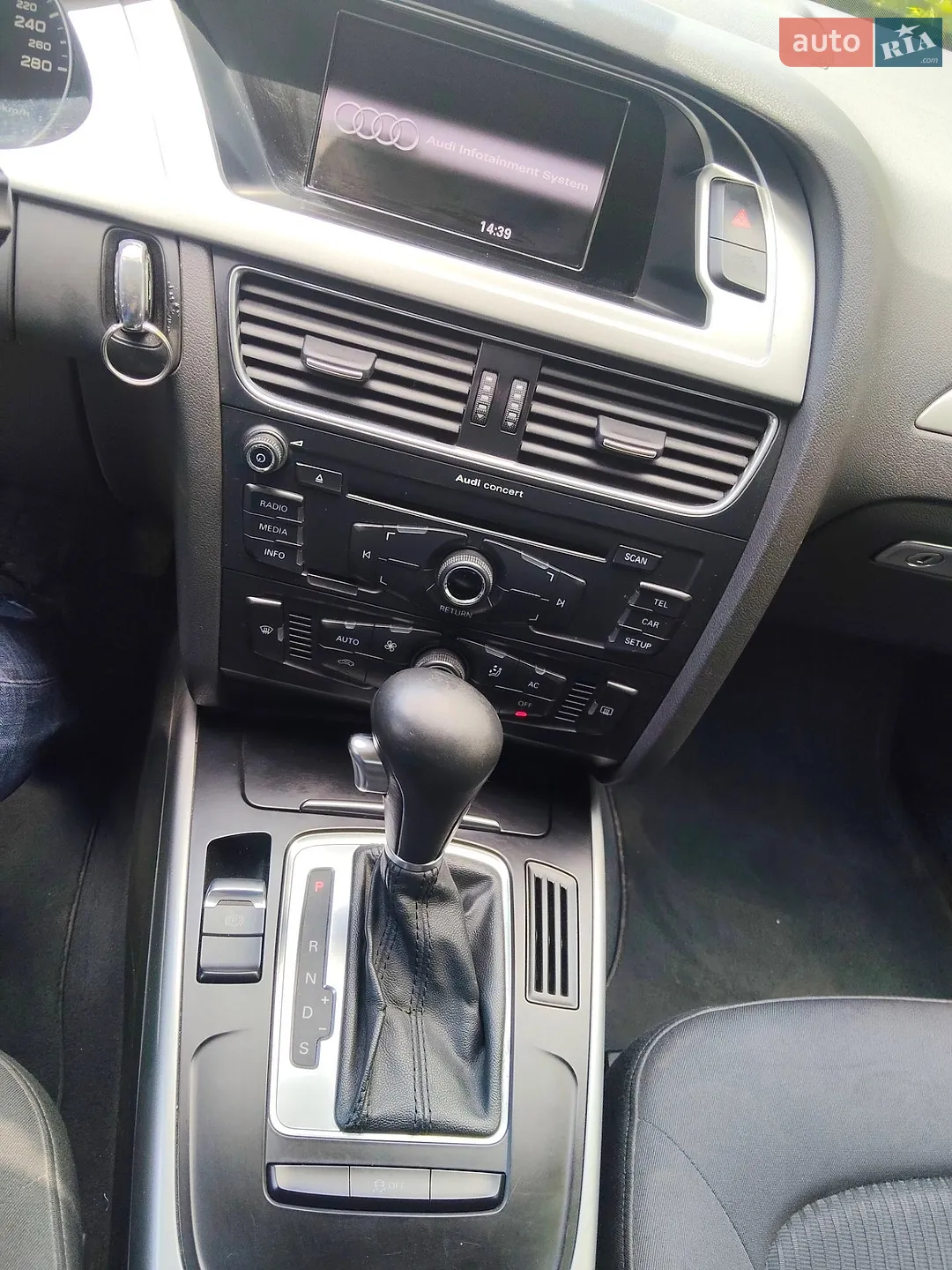 2010 Audi A4 - мініатюра 7