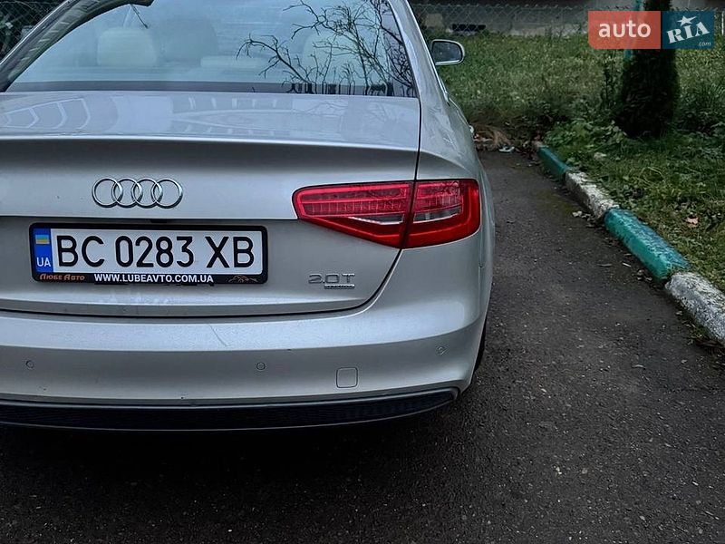 Седан Audi A4 2013 в Львові