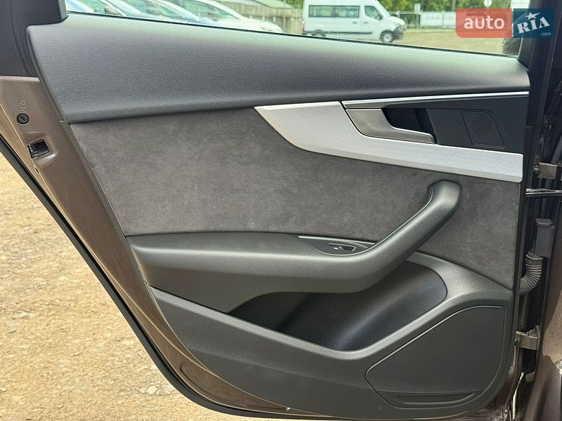 Універсал Audi A4 2019 в Луцьку