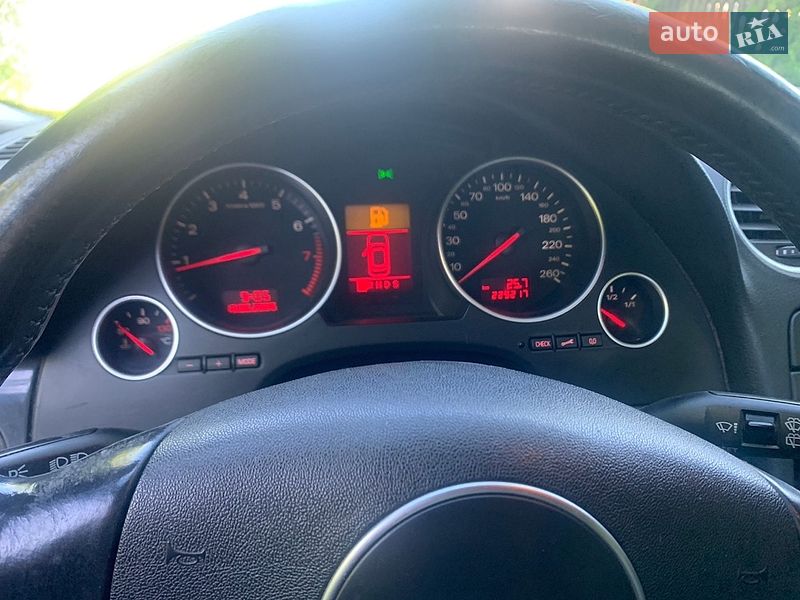 Кабриолет Audi A4 2004 в Житомире