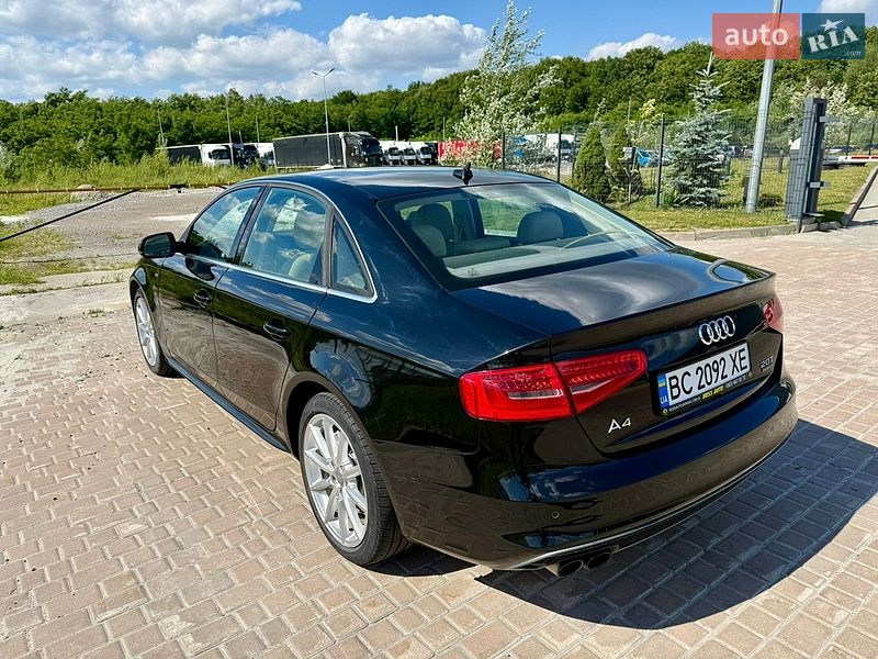 Седан Audi A4 2015 в Львове