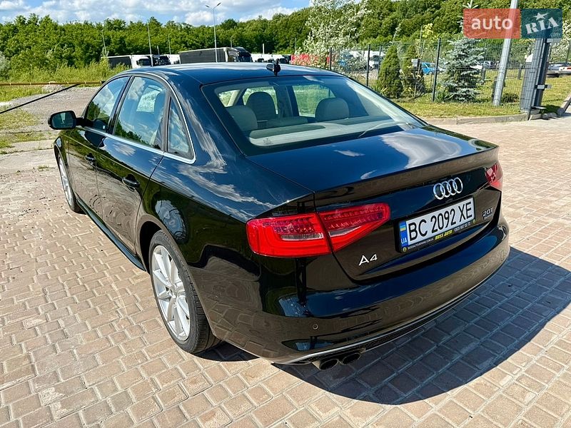 Седан Audi A4 2015 в Львове