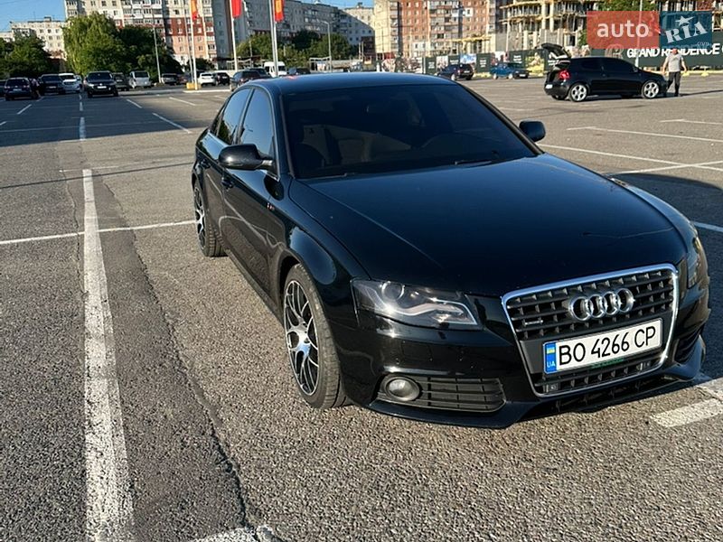 Седан Audi A4 2009 в Черновцах