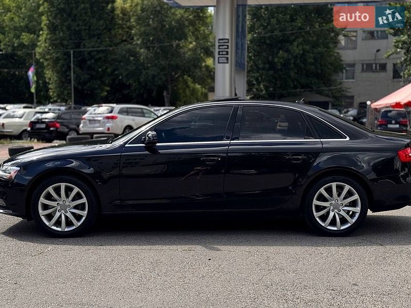 Седан Audi A4 2013 в Одессе