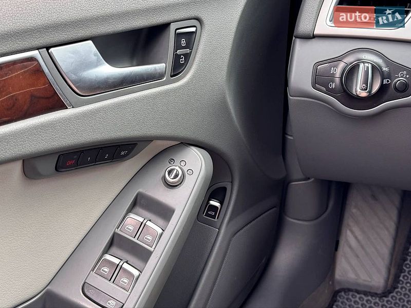 Седан Audi A4 2013 в Одессе