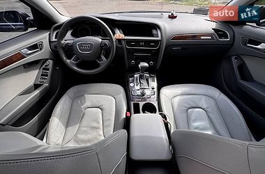 Седан Audi A4 2013 в Одессе