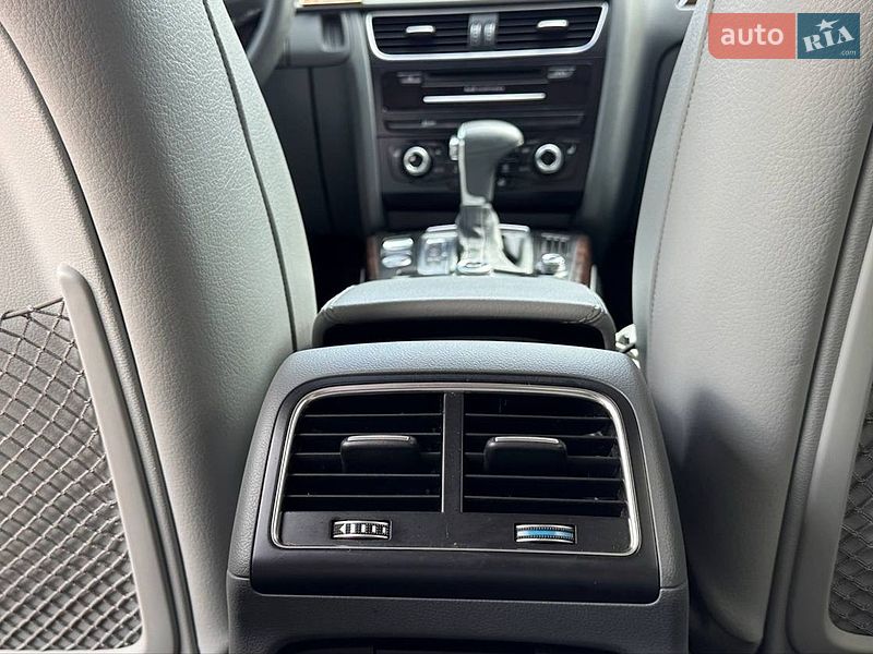 Седан Audi A4 2013 в Одессе