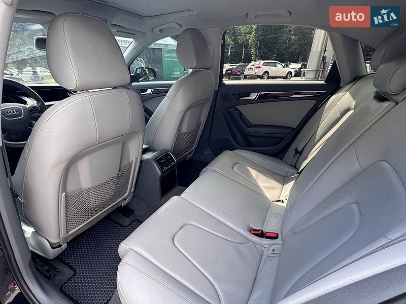 Седан Audi A4 2013 в Одессе