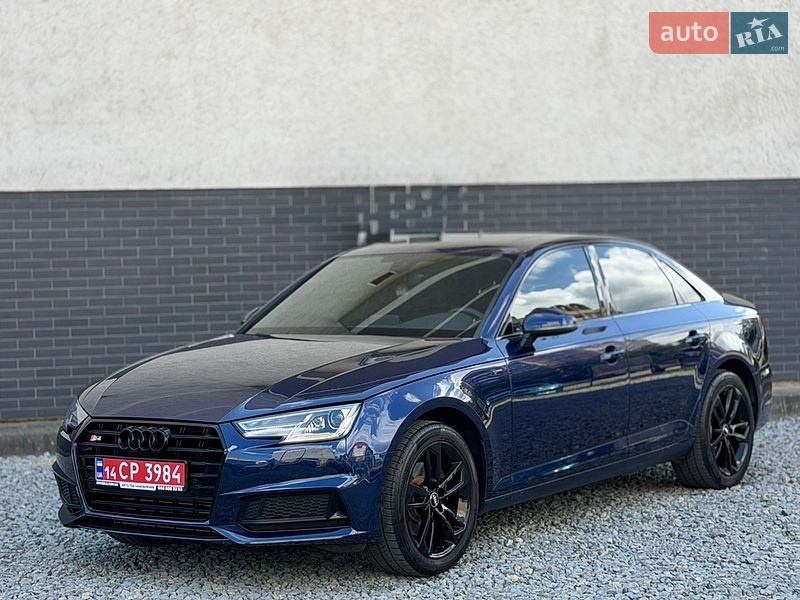 Седан Audi A4 2019 в Черновцах