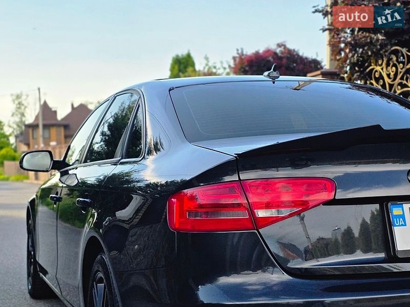 Седан Audi A4 2012 в Вінниці