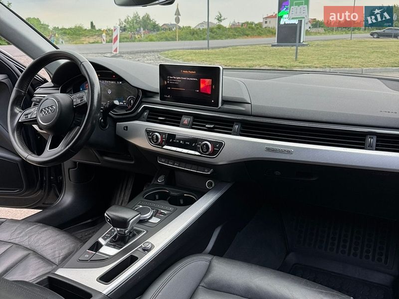 Седан Audi A4 2017 в Львове