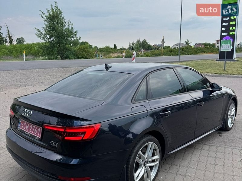 Седан Audi A4 2017 в Львове
