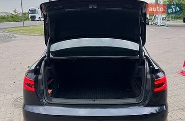 Седан Audi A4 2017 в Львове