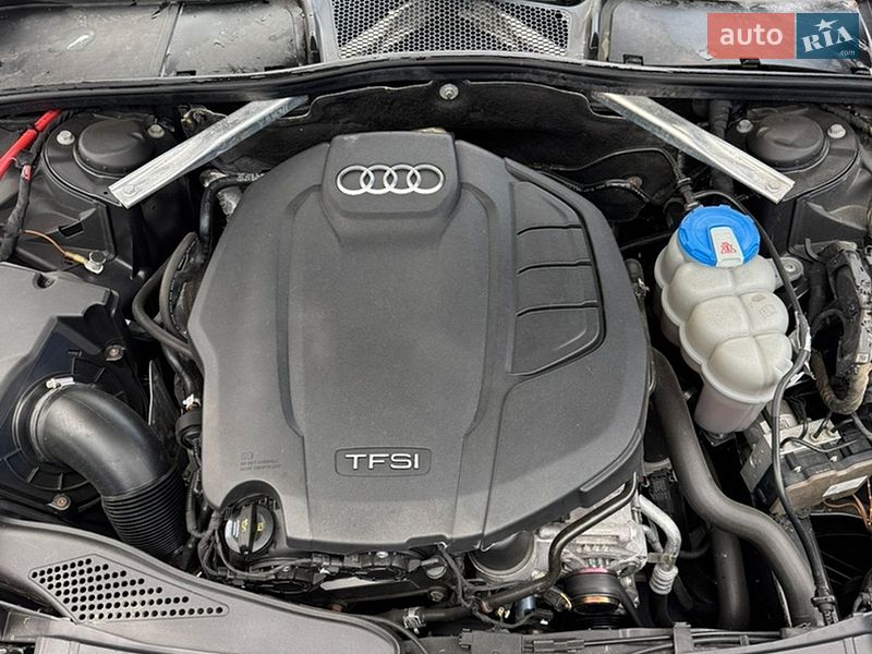 Седан Audi A4 2017 в Львове