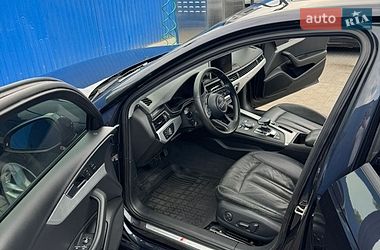 Седан Audi A4 2017 в Львове