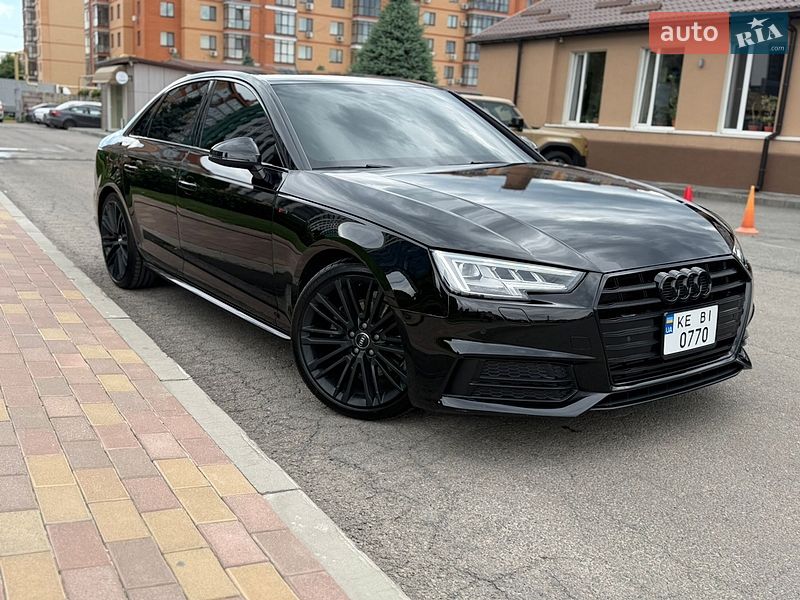 Седан Audi A4 2018 в Днепре