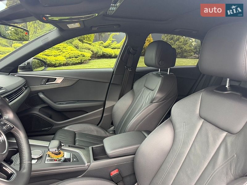 Седан Audi A4 2018 в Днепре