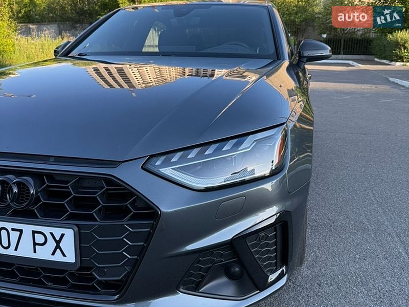 Седан Audi A4 2020 в Киеве