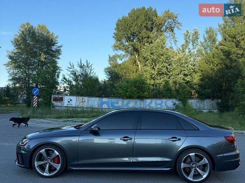 Седан Audi A4 2020 в Киеве