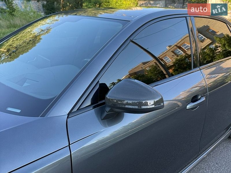 Седан Audi A4 2020 в Киеве