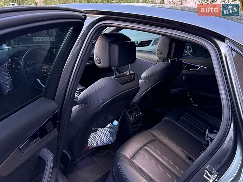 Седан Audi A4 2020 в Киеве