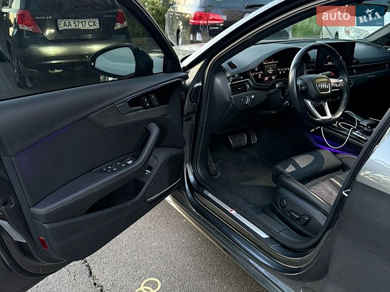 Седан Audi A4 2020 в Киеве