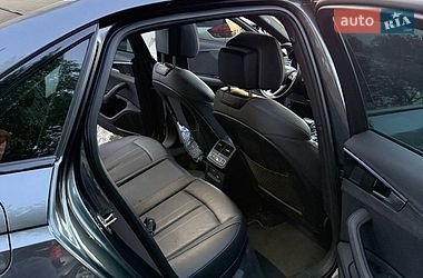 Седан Audi A4 2020 в Киеве