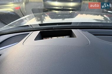 Седан Audi A4 2020 в Киеве