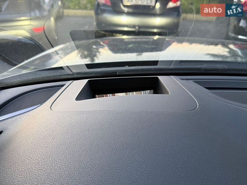 Седан Audi A4 2020 в Киеве