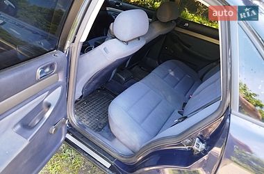 Седан Audi A4 2000 в Краснокутске