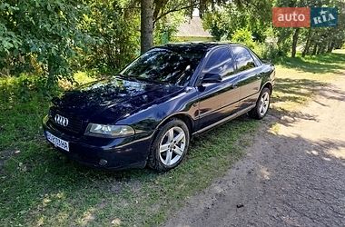 Седан Audi A4 2000 в Краснокутске