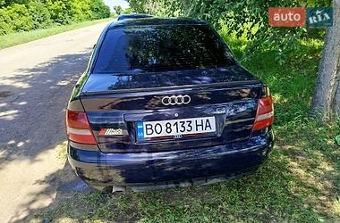 Седан Audi A4 2000 в Краснокутске