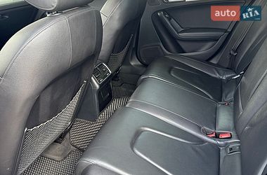 Седан Audi A4 2013 в Карловке