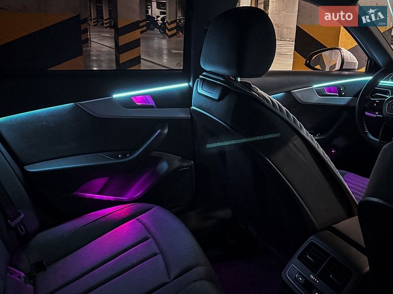 Седан Audi A4 2018 в Киеве