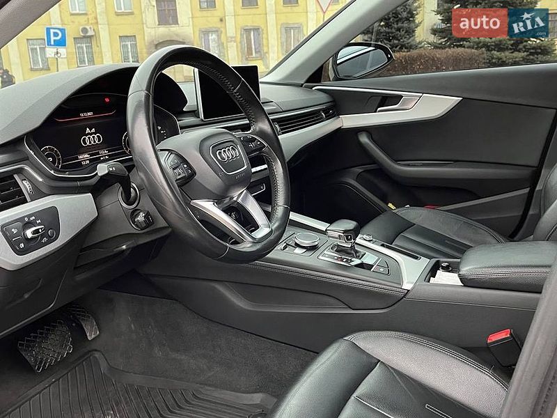 Седан Audi A4 2015 в Кам'янському