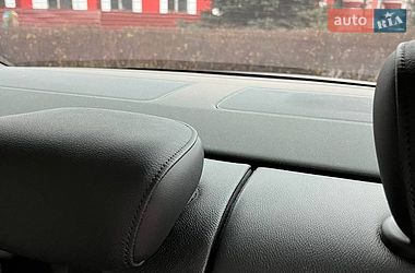 Седан Audi A4 2015 в Кам'янському
